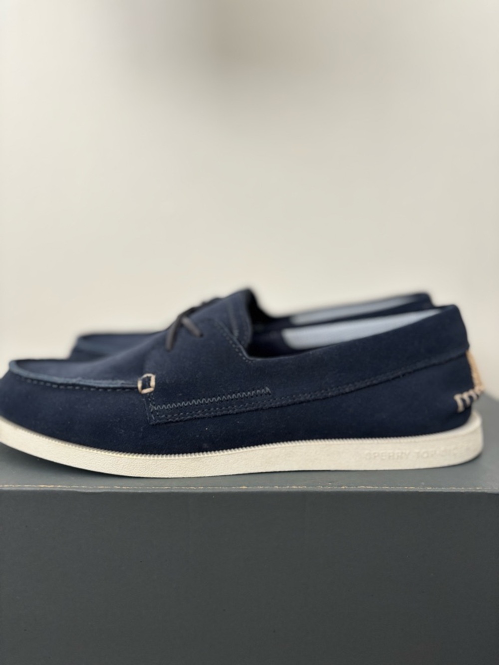 Sperry Navy Boat Shoe with White Sole. Mens Size 10 No Box
